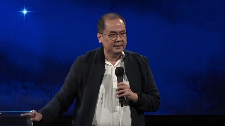Pdm Himawan Hadirahardja, MSc dalam Pentecost Revival Week, Rabu, 20 Mei 2026, di GBI Danau Bogor Raya.
