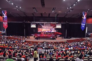 Sekitar 11.200 jemaat dan COOLER menghadiri COOL Power Day 2011