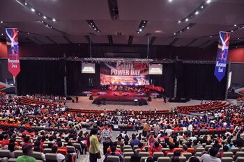 Sekitar 11.200 jemaat dan COOLER menghadiri COOL Power Day 2011