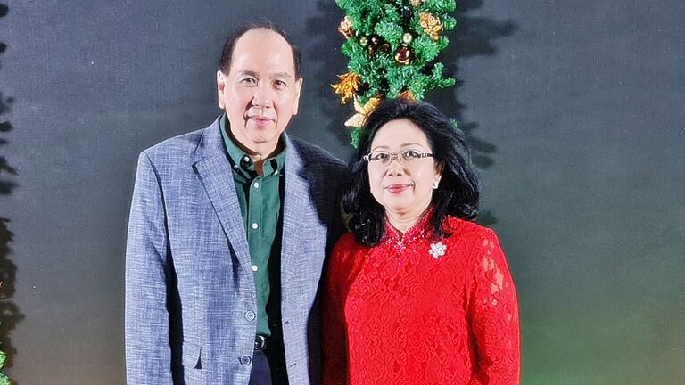 Pdt Sutadi Rusli dan Pdp Fanny Rusli dalam Ibadah Natal online, 24 Desember 2020, dari Sentul International Convention Center.