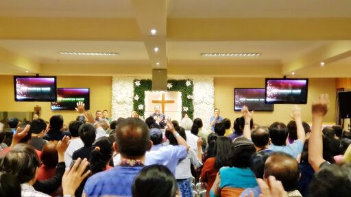 Doa Pelayan Jemaat GBI Jemaat Induk Danau Bogor Raya pada tanggal 12 November 2018