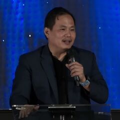 Berkas:Ezra Jingga-20260419-1x1.jpg